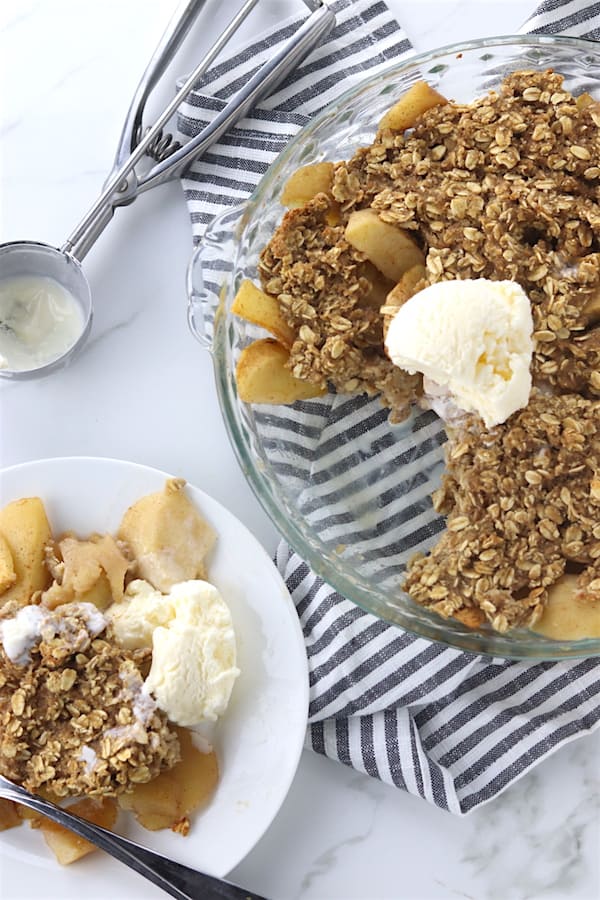 Low sugar oatmeal apple crisp