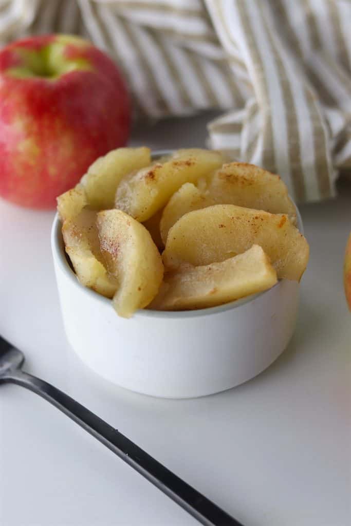 warm Crockpot Baked Apples 