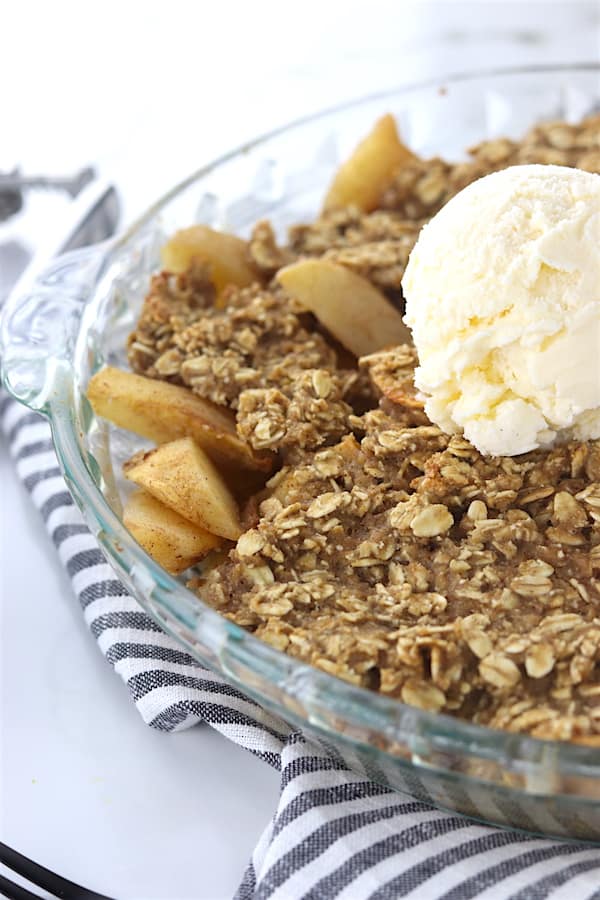 low sugar oatmeal apple crisp 2