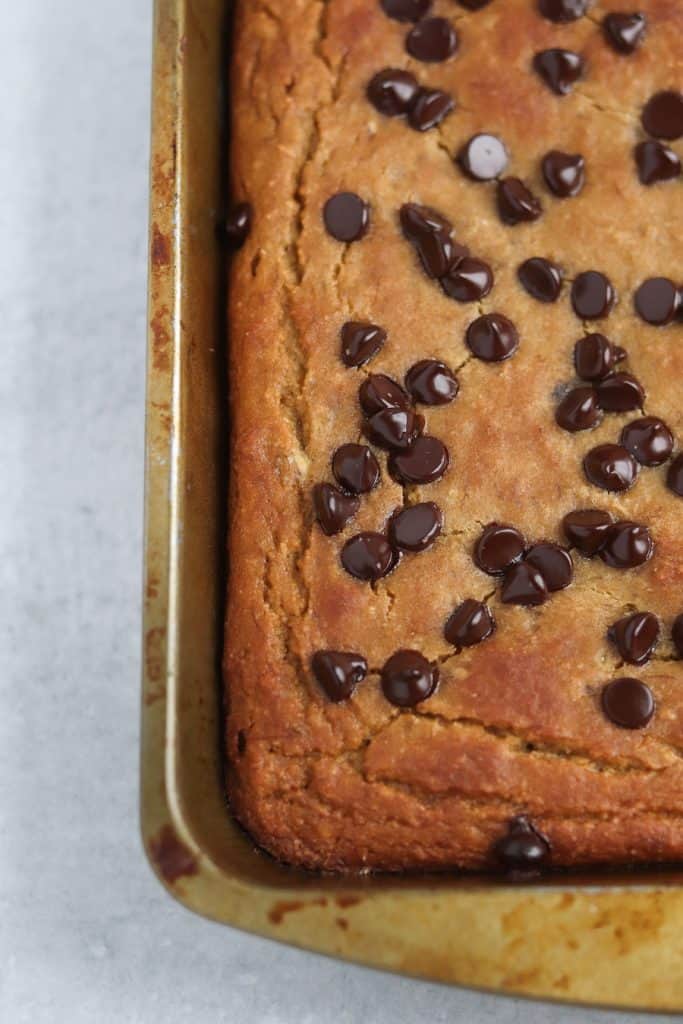 chickpea banana blondies 