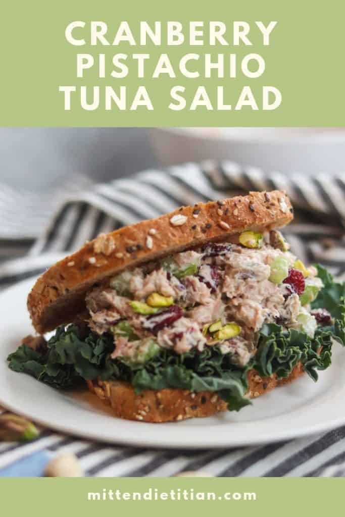 This cranberry pistachio tuna salad takes two minutes to put together but tastes like a healthy gourmet meal! #healthyrecpies #glutenfree #highprotein #lunchrecipes #easylunch