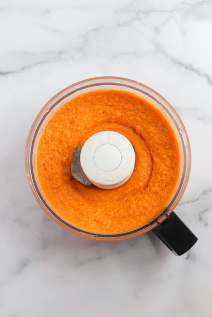 simple sriracha and carrot hummus