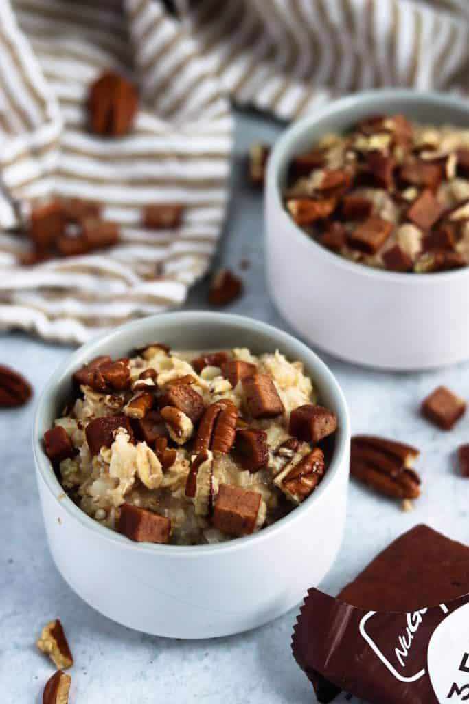 These easy overnight maple pecan cauliflower oats will make your mornings a whole lot easier and WAY more delicious!