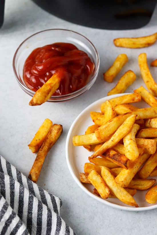 Air Fryer Tortilla Chips [4 ways!] - Colleen Christensen Nutrition