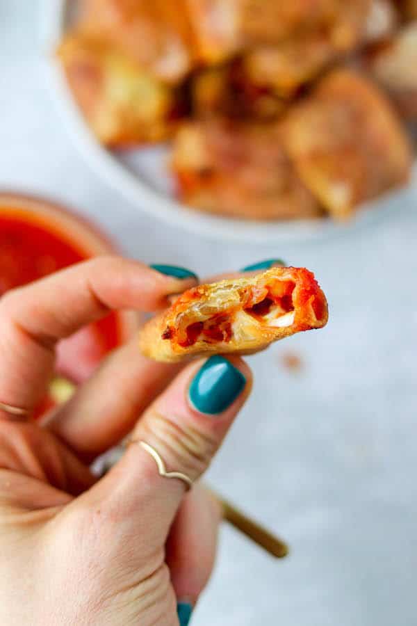 Air fryer pizza pockets