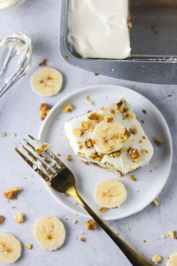 greek yogurt banana slice cake