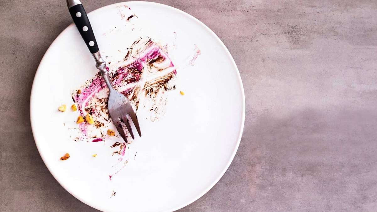 how to stop eating when full empty plate