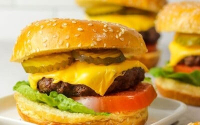 Super juicy air fryer hamburgers with cheese.