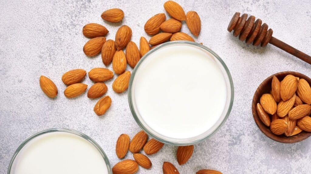 almond with milk