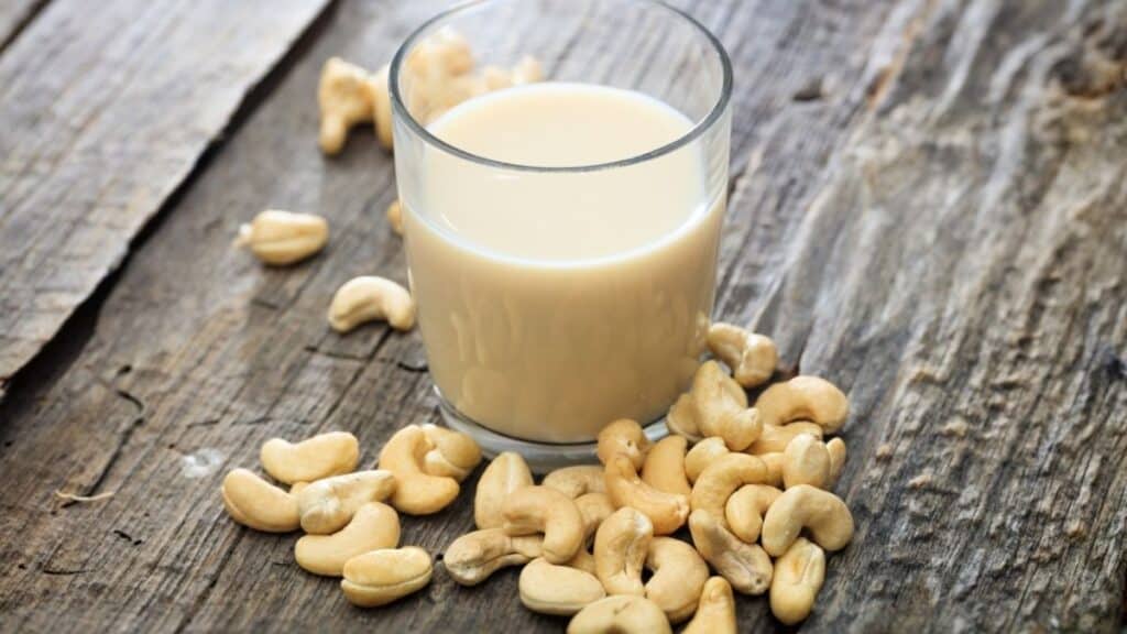 cashew with milk