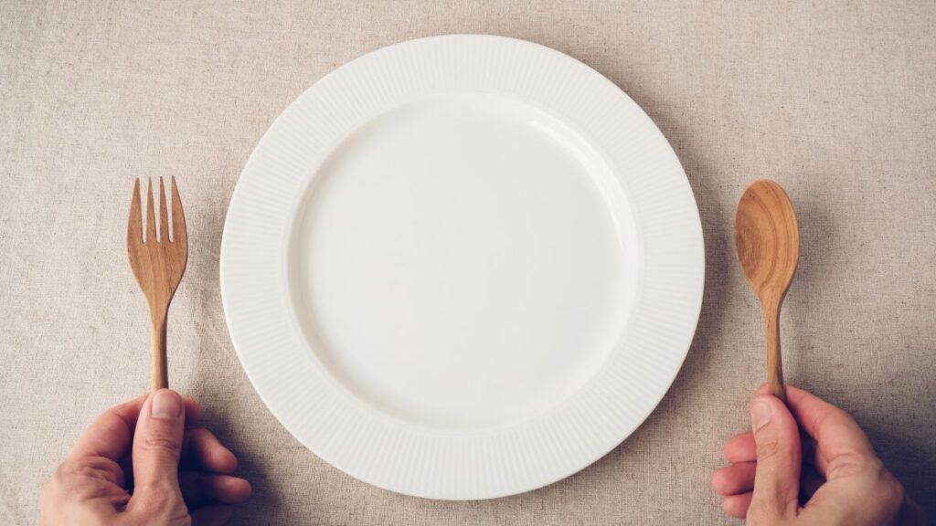 empty plate with untensils