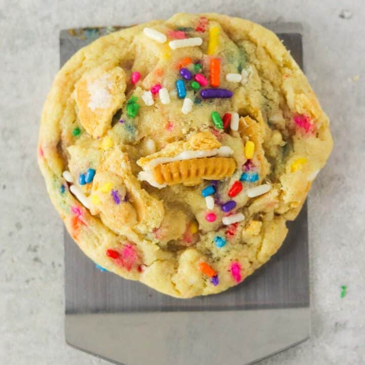 baked birthday cake cookie