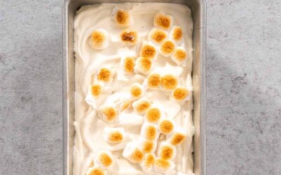 homemade recipe for toasted marshmallow ice cream.