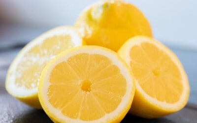 are there really benefits to lemon water.