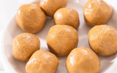 peanut butter balls only three ingredients.