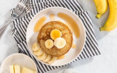 Banana Oat Pancakes Blog Post Image.
