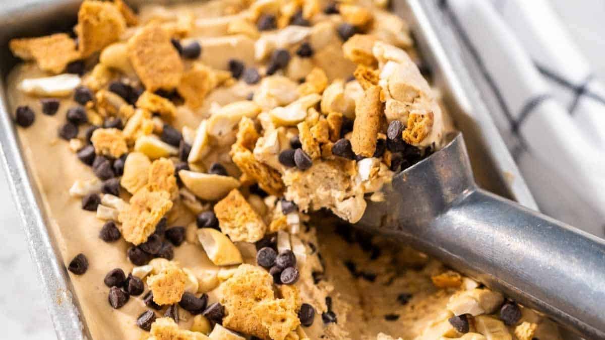 No-Churn Cookie Monster Ice Cream - Colleen Christensen Nutrition